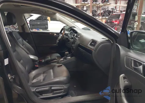 2015 Volkswagen Jetta 2.0L Tdi Sel z USA, uszkodzony, nr VIN 3VWLA7AJ7FM203500